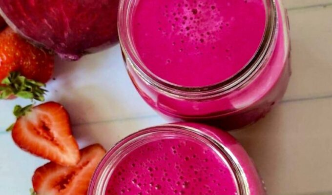 beet strawberry smoothie is healthy, wholesome, refreshing, beautiful with a pinky-purple color, and satisfyingly delicious! This healthy smoothie recipe requires only 5 ingredients! Fresh beet (beetroot), strawberries, yogurt, banana, and orange juice. If you have never tried a beet and strawberry combo before, you are indeed in for a treat! The earthiness of beetroot is perfect with the sweetness of strawberries.