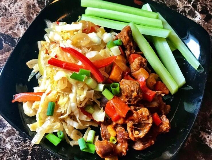 This healthy chicken gizzard and cabbage stir-fry will put a smile on your face. It is flavorful, tasty, and insanely delicious! If you have been skeptical about eating gizzard, this recipe will surely change your mind. #Gizzardrecipe #gizzard #chickengizzard