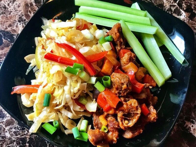 This healthy chicken gizzard and cabbage stir-fry will put a smile on your face. It is flavorful, tasty, and insanely delicious! If you have been skeptical about eating gizzard, this recipe will surely change your mind. #Gizzardrecipe #gizzard #chickengizzard