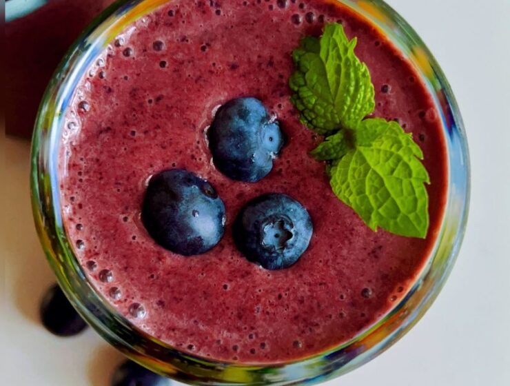 Easy blueberry smoothie recipe is nutritious, creamy, and satisfyingly delicious! This blueberry smoothie recipe requires only four ingredients - frozen blueberries, frozen banana, yogurt, and orange juice! Blueberry smoothie is kid-friendly and one of my kids' favorites, aside from my tropical smoothie and peach/strawberry smoothie! A healthy and refreshing blueberry smoothie is what your body needs to start the day right! Healthy smoothies are packed with plenty of health benefits. Blueberries, particularly, are incredible heart-healthy foods. They are equally notable for brain health and blood sugar!
