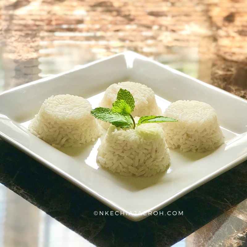 Cooked/boiled white rice ready for serving. The most important thing you need in other to cook white rice is rice. I used long grain rice for this recipe today. You can still use any different kind of rice, such as short or medium grain. #riceandstew #whiterice #steamedrice