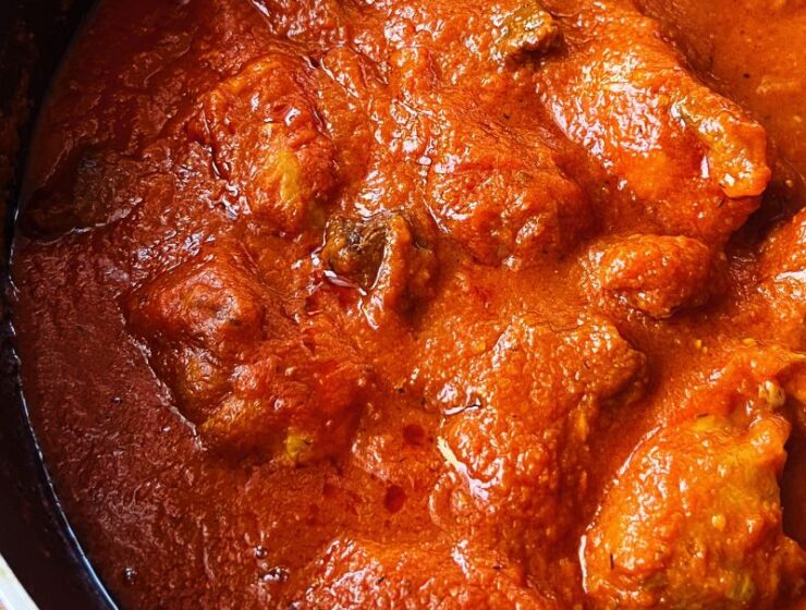 Nigerian red tomato stew is a savory sauce made with fresh tomatoes, onions, bell peppers, herbs, and spices. Nigerian stew, also known as African, is a famous dish with its distinct red color. You can serve Nigerian tomato stew with white rice or beans. This homemade Naija sauce is a savory, spicy, flavorful, tasty red sauce you can put on anything, especially white rice! You can also add some to egusi soup or okra soup! #Nigerianstew #Africanstew