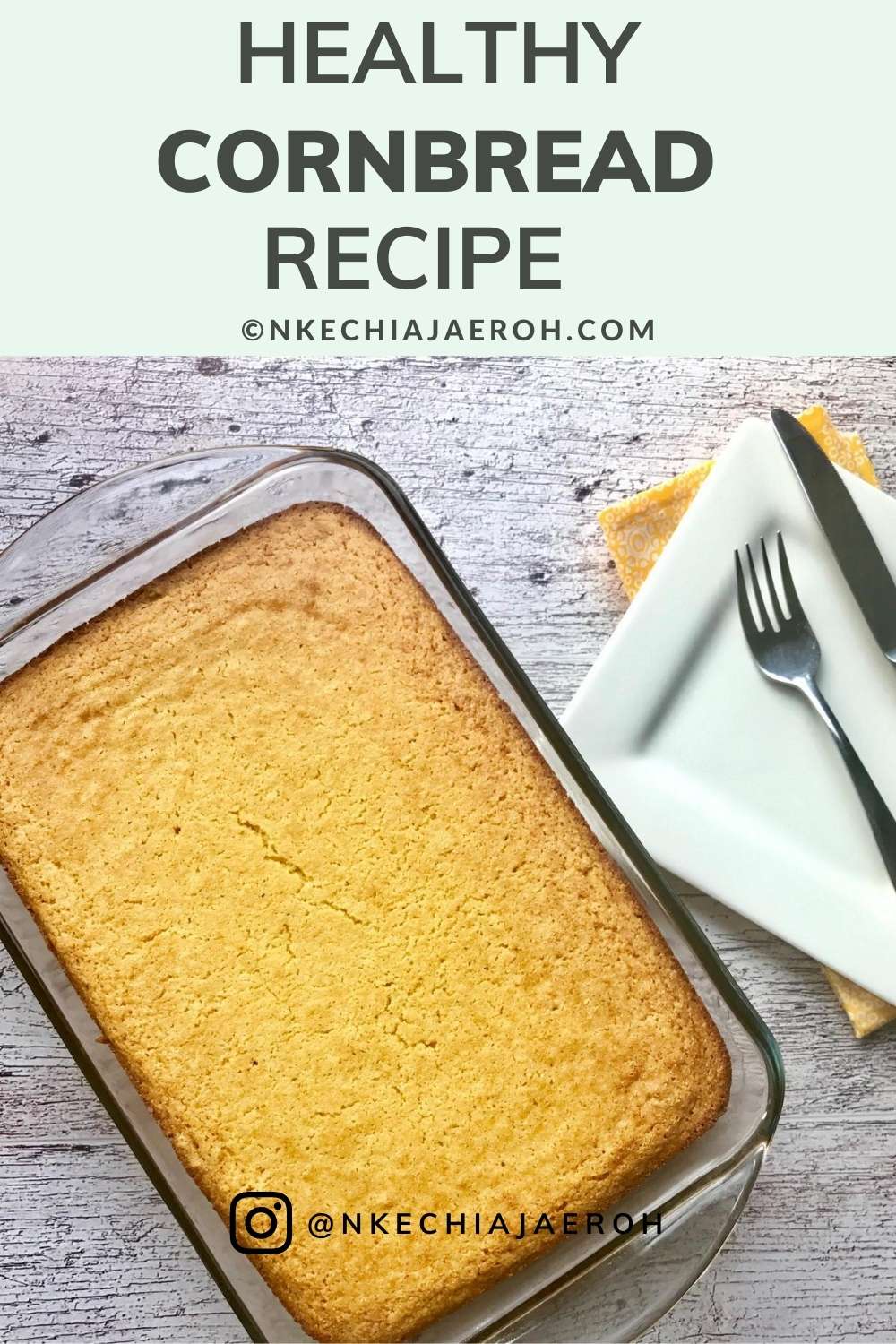 The yummiest and healthiest cornbread recipe; this healthier low-calorie cornbread is only 148 per serving. Yet, insanely delicious, and very easy to make! This cornbread is fresh out of oven, and about to be served! 