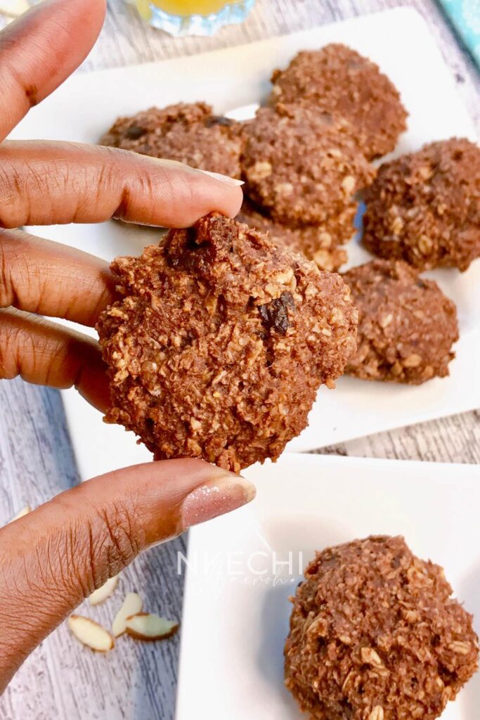 Whether you are looking for healthy snacks, dessert, or just a nutritious breakfast bake/breakfast cookies, be sure to count on these vegan banana oat cookies with almond flour and cacao. These healthier cookies will not disappoint. Also, it uses a combination of nutritious ingredients such as bananas, oats/oatmeal, raw cacao, coconut sugar, nut butter, and almonds. Despite the ingredients list, these healthier cookies equally taste so good! Did I mention that these cookies are refined sugar-free, gluten-free, and entirely plant-based?