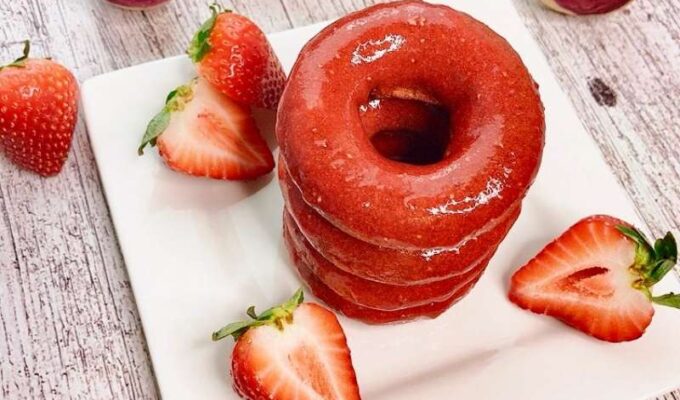 Healthy baked beets donuts are gluten-free, eye-catching, and very tasty! There is no need for white flour and white sugar in this nutritious beets donuts recipe. Beets donuts would make a great snack, breakfast, or even brunch! These baked beets donuts are easy to make; they do not require yeast, so they are incredibly time-saving. And instead of frying them in the quantum of oil, we bake them up in the oven. #Beet #Beetroot #Beetsdonut #Healthydonut #Beetrecipe