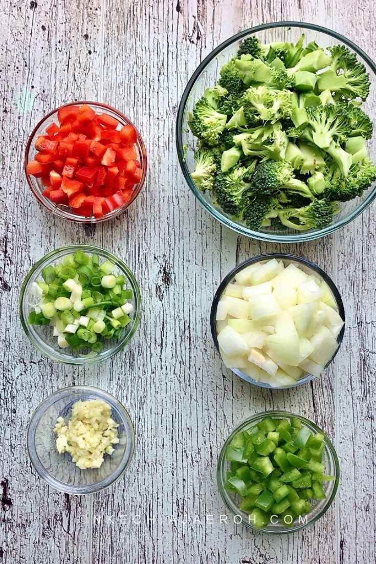 Broccolis, bell peppers, onions, garlic are ingredients for healthy vegetarian plantain frittata recipe