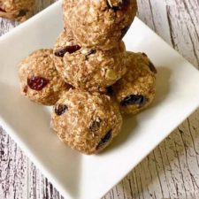 Healthy and Nutty Granola Bites