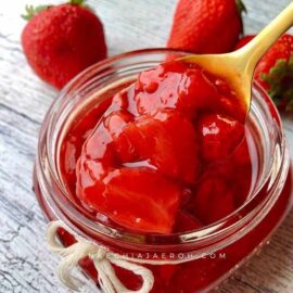 Sugar-free Strawberry Sauce for Pancakes and Toppings - Nkechi Ajaeroh