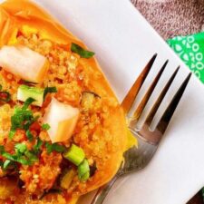 Healthy Quinoa Stuffed Peppers