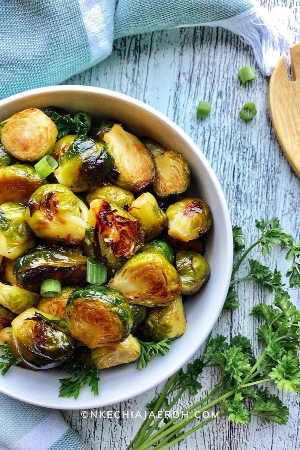 The best honey baked brussels sprouts recipe, perfectly baked in the oven without the help of bacon and cheese. A incredible plant-based side dish you will love with all your heart!