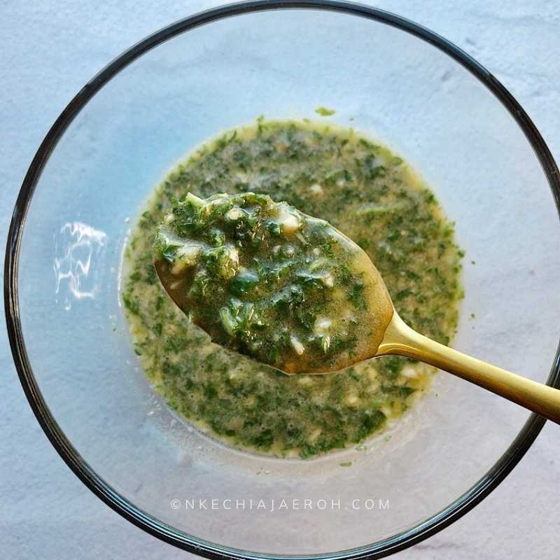To make our coconut cream parsley pesto, you will need coconut cream, fresh parsley, Spice Tribe Long-Tail Sunset Thai Blend, garlic, Jalapeno, EVOO, salt, and pepper. The coconut cream has a hint of sweetness that makes the pesto unique!