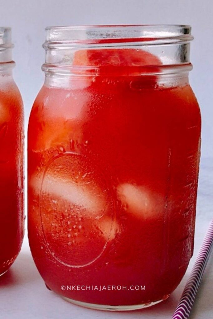 Homemade watermelon iced tea is the ultimate summer cooler drink! And the best part is that it requires only a few ingredients and is easy to make! Luckily, this refreshing thirst quencher is perfect for hot days! If you have a fresh watermelon and some tea bags, you are in for a treat! This satisfying watermelon sweet iced tea recipe will surely keep you energized, refreshed, and hydrated! #watermelontea #watermelonicedtea #watermelonrecipes #summertimerecipes