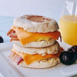 Easy Make-Ahead Freezer Breakfast Sandwiches