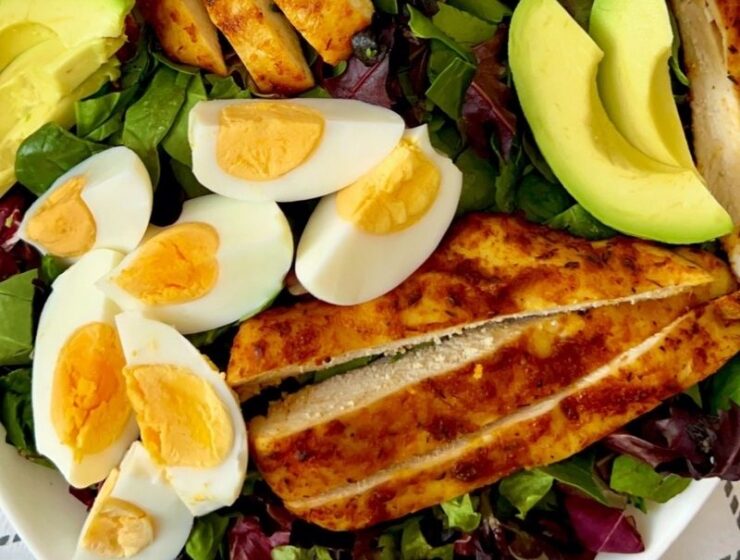 This 4-ingredient spring mix salad with air fryer chicken breast and apple cider vinaigrette is fresh, flavorful, and easy to make. You need spring mix salad greens, air fryer chicken breast, air fryer boiled eggs, and avocado. This spring mix salad recipe is a healthy keto/low-carb salad recipe you need in your arsenal. It is also gluten-free, dairy-free, and perfect for meal prep. You can prep all the ingredients individually at the start of the week and then assemble them for an easy weekday lunch or dinner. #springmix #airfryerchickenbreast #salad #airfryerboiledeggs