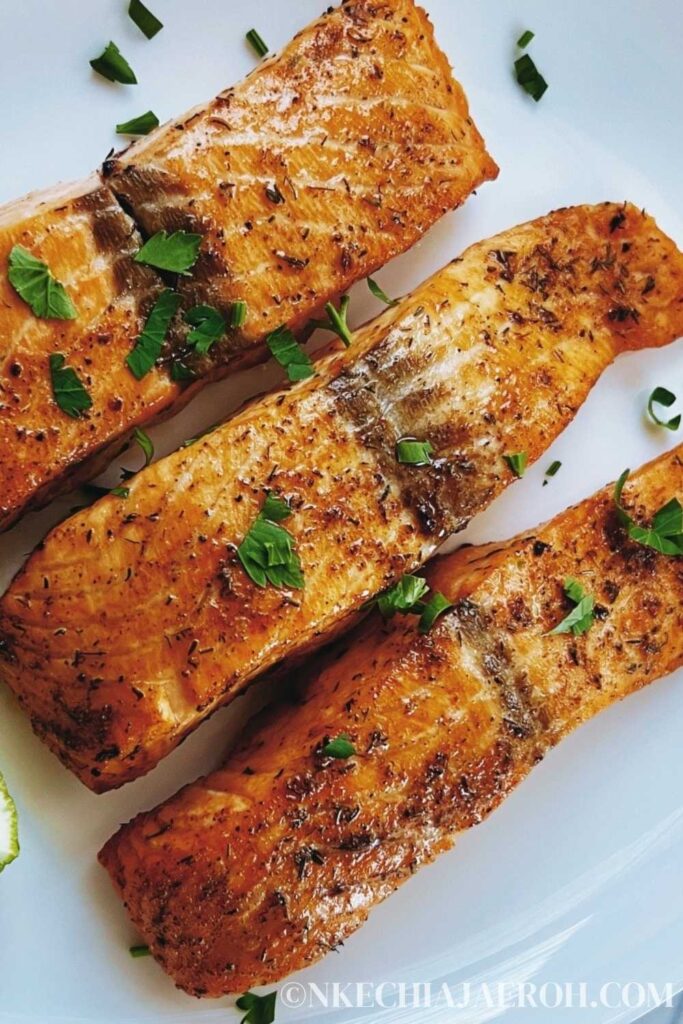 Air fryer salmon is easy, quick, tasty, and cooks in less than 10 minutes. This best healthy salmon recipe has a crisp outside and flaky + tender inside! Air-fried salmon is flavorful, tasty, light, and perfect with any side dish! This is genuinely the best healthy salmon recipe; also, it is low-carb, keto, gluten-free, dairy-free, soy-free, and nut-free! 