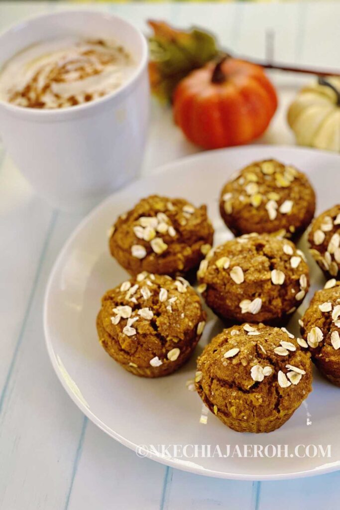 Healthy pumpkin spice muffins with oatmeal 