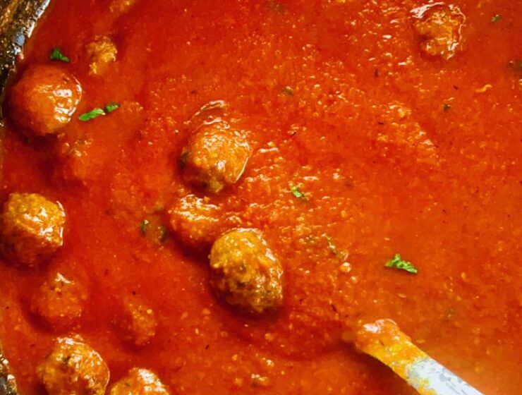This easy-to-make homemade tomato sauce for meatballs is flavorful, juicy, tasty, thick, vibrant, versatile, and perfect for any kind of pasta, especially spaghetti, penne, or rigatoni. This homemade spaghetti sauce recipe will make an excellent lasagna sauce and is ideal for baked ziti. Throw away your store-bought marinara sauce because making a homemade sauce is easy, healthier, tastier, and saves money! A Versatile DIY tomato sauce you can use equally to serve rice, macaroni, quinoa, or boiled yam. Flavorful, juicy, tasty, gluten-free, and easy-to-make homemade tomato sauce for meatballs is perfect for any pasta, especially spaghetti!