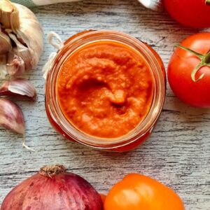 Homemade Pizza Sauce with Roasted Tomatoes and Peppers