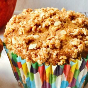 Healthier Apple Crumble Muffins (With Oat Topping)