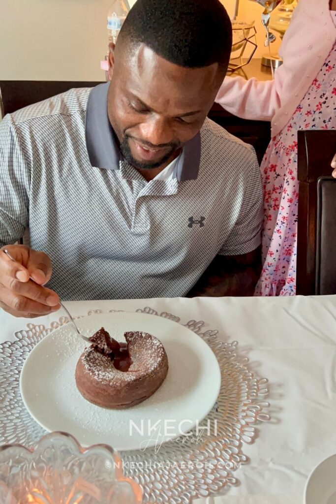 A simple and easy yet decadent chocolate lava cake is the best effortless dessert that will wow your family and guests. It requires only a few ingredients - eggs, chocolate, butter, and sugar. These days, I always substitute sugar with monk fruit. This is the perfect stress-free cake recipe for those times you are celebrating low-key birthdays at home.
Just recently, the kids requested lava cake yet again for their daddy's birthday, and it was another win - easy, tasty, and delicious! LOL.