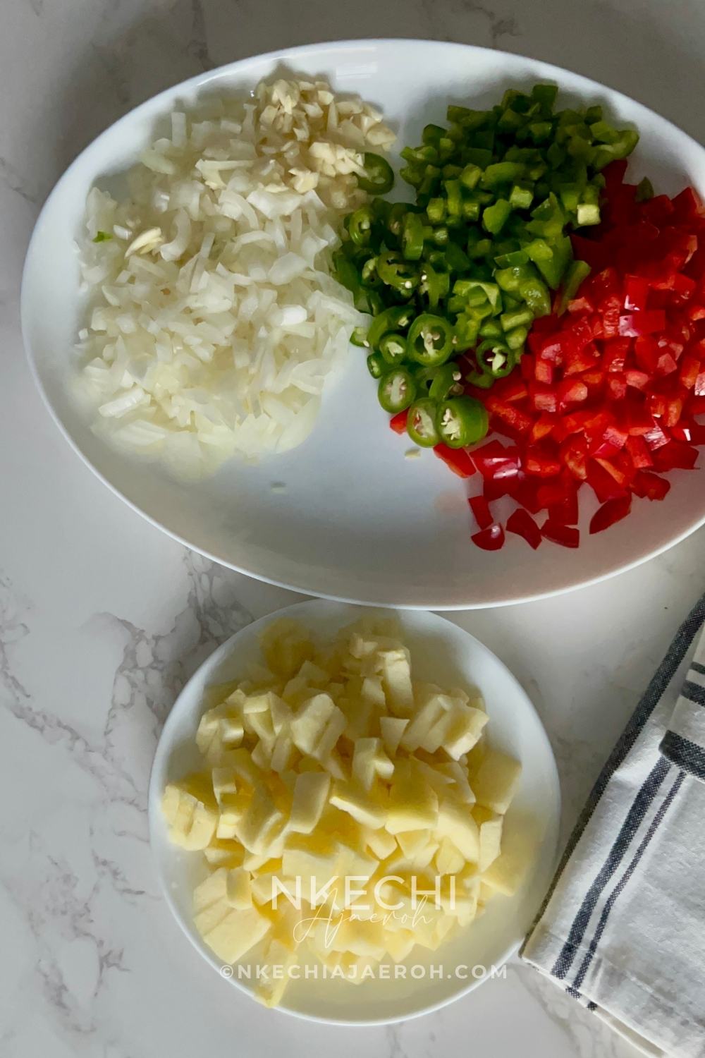 Celebrate the flavors of fall with this Harvest Quinoa Pilaf — a wholesome vegan side dish made with fluffy quinoa, tart cranberries, crisp apples, and crunchy walnuts. It’s cozy, colorful, and bursting with natural sweetness and nutty flavor. Serve it as a nourishing holiday side, a hearty grain bowl, or the perfect make-ahead meal for busy weeks. Simple to make, full of texture, and beautiful on the table — this quinoa pilaf is fall comfort done right. 🍁