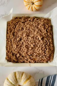 When the weather cools and pumpkin season rolls in, there’s nothing more comforting than a warm slice of coffee cake with crumbly streusel topping. But this isn’t your typical sugar-loaded dessert. This Pumpkin Streusel Coffee Cake with a Healthy Twist is made with nourishing ingredients, wholesome fall flavors, and just the right amount of cozy sweetness we all crave. This recipe brings together the best of both worlds. You get the rich, tender crumb of a classic coffee cake plus the wholesome boost of pumpkin purée and warm fall spices. The result? A perfectly spiced, moist, and lightly sweetened treat. It pairs beautifully with your morning coffee, latte, afternoon tea, or even a late-night snack.