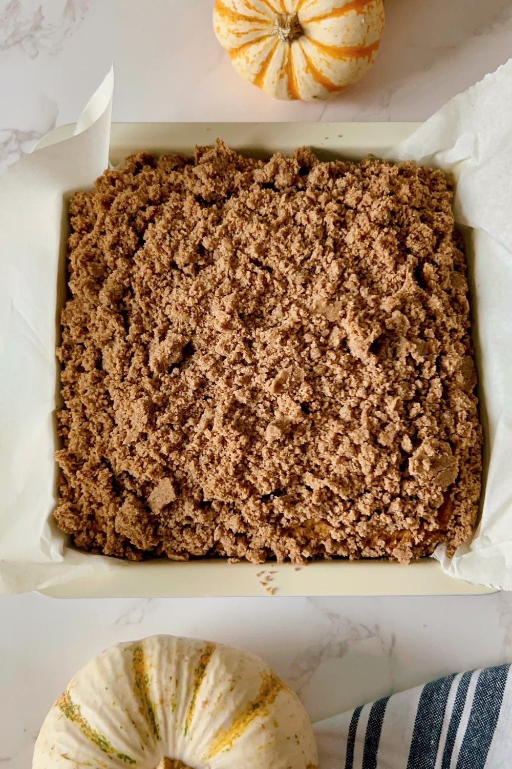 When the weather cools and pumpkin season rolls in, there’s nothing more comforting than a warm slice of coffee cake with crumbly streusel topping. But this isn’t your typical sugar-loaded dessert. This Pumpkin Streusel Coffee Cake with a Healthy Twist is made with nourishing ingredients, wholesome fall flavors, and just the right amount of cozy sweetness we all crave. This recipe brings together the best of both worlds. You get the rich, tender crumb of a classic coffee cake plus the wholesome boost of pumpkin purée and warm fall spices. The result? A perfectly spiced, moist, and lightly sweetened treat. It pairs beautifully with your morning coffee, latte, afternoon tea, or even a late-night snack.